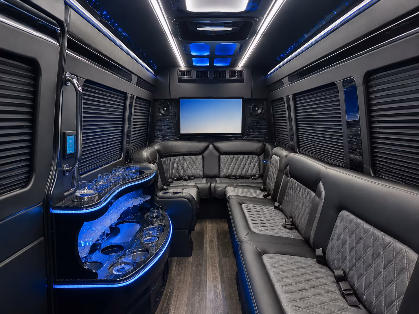lawtoncharterbuscompany com is ready to help every lawton prom group find their ride