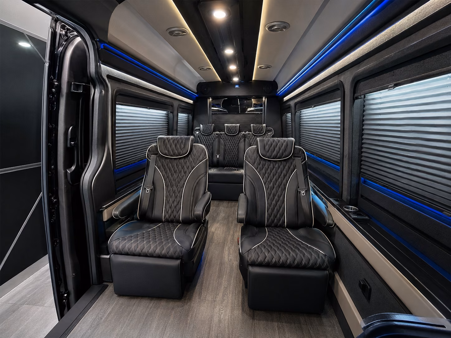 lawtoncharterbuscompany com is the easy way to arrange cameron university and corporate campus shuttles