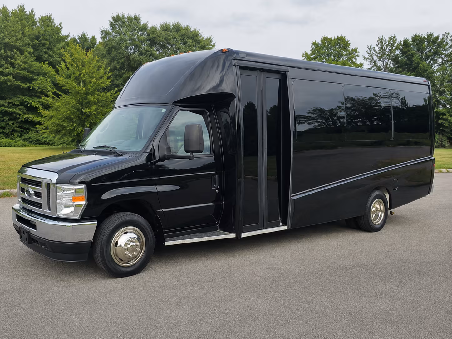 moore plan transportation for your moore sports team or fan group