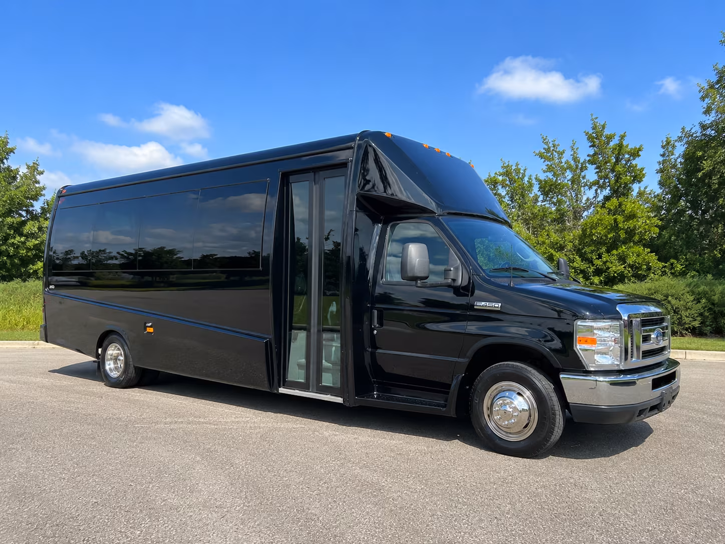 moore streamlined wedding transportation in moore